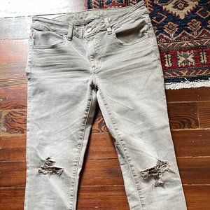 American Eagle cropped Jegging distressed khaki 8